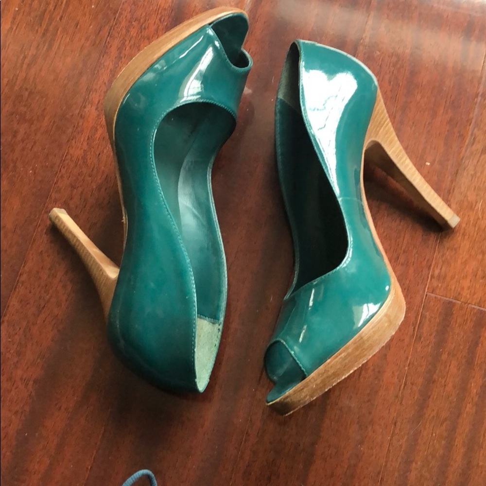 Peep toe Aldo Heels